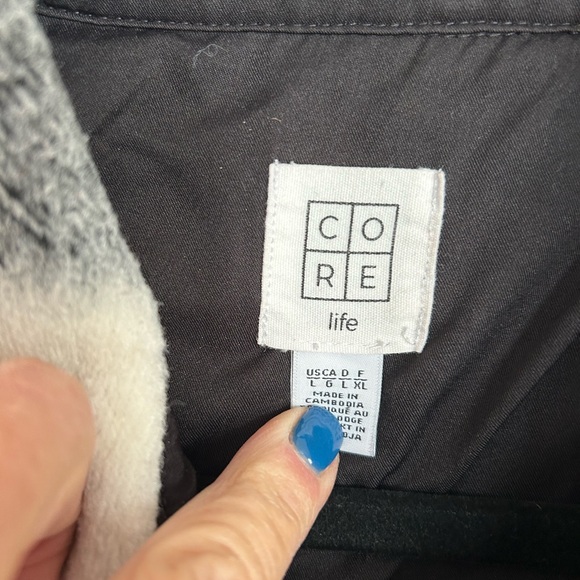 Core Life Shacket - Picture 3 of 3